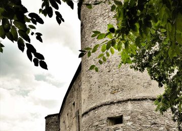 Castle-Fortress in the village of Alto - Surroundings of the Pian dell'Arma Refuge