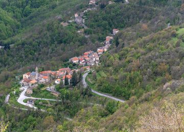 A Caprauna, in Val Pennavaire, si trova il Rifugio Pian dell’Arma